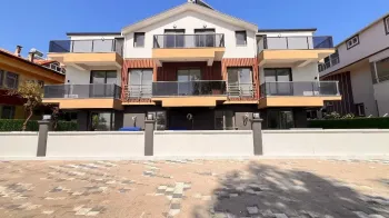 位于Fethiye Gunlukbasi的全新复式公寓